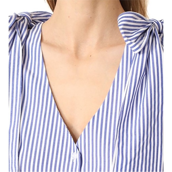 NEW J.O.A. STRIPED BLUE WHITE SLEEVELESS BOW TIE DETAIL TOP BLOUSE L - Picture 6 of 12